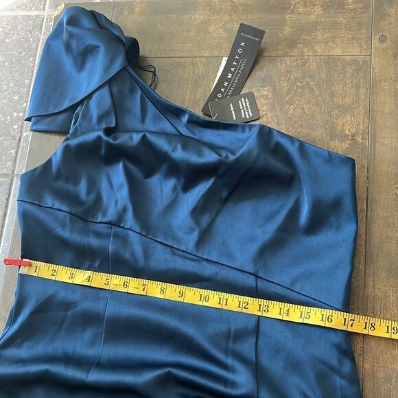 Aidan Mattox by Adrianna Papell One-Shoulder Mermaid Gown - Picture 10 of 13